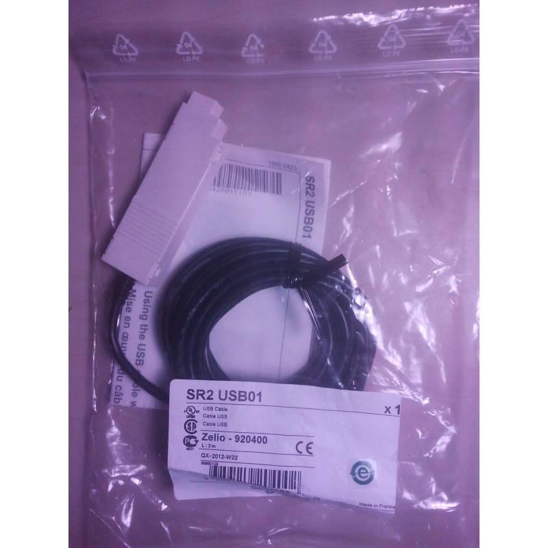 Cable  connexionPC  USB Zelio SR2USB01 Schneider Automate